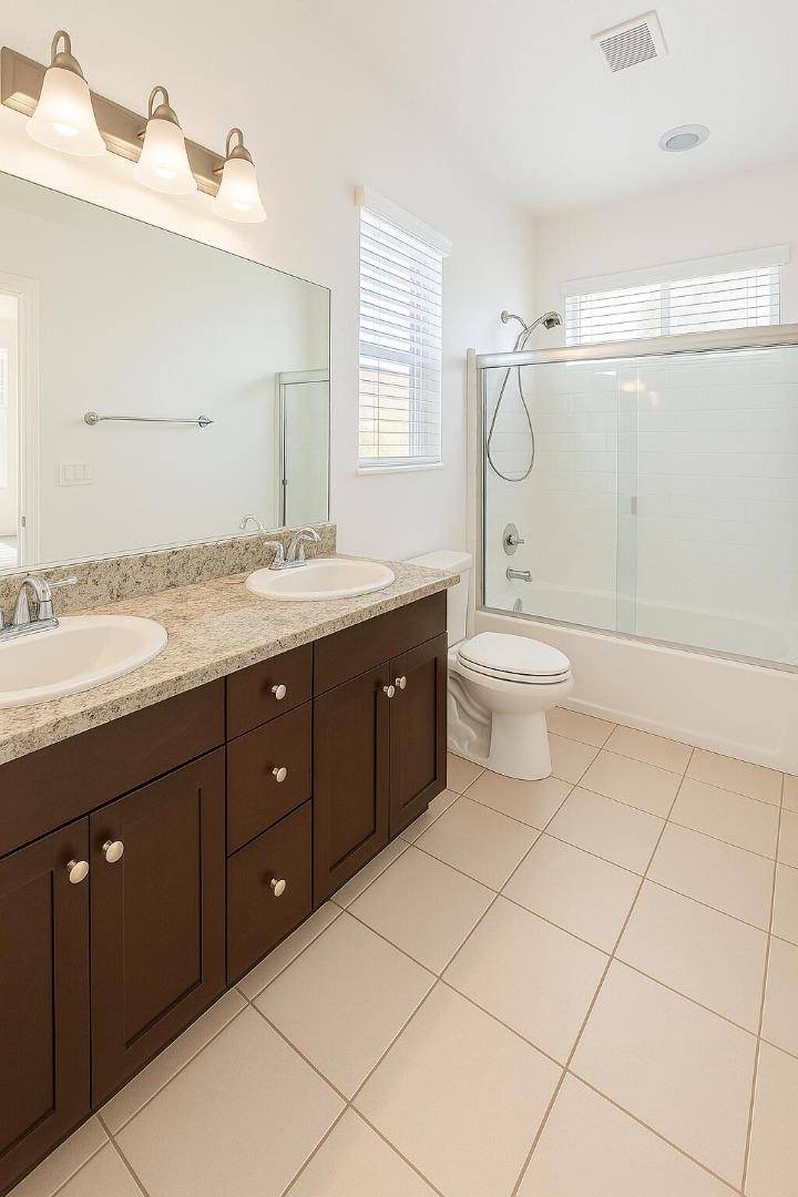 Gardena, CA 90247,1249 W 139th ST 104