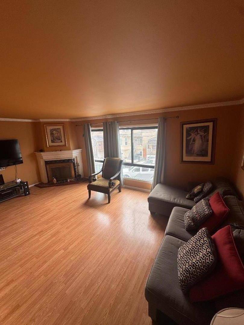 Daly City, CA 94014,239 Miriam ST
