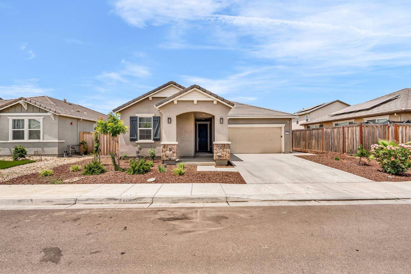 673 Dorset DR, Patterson, CA 95363