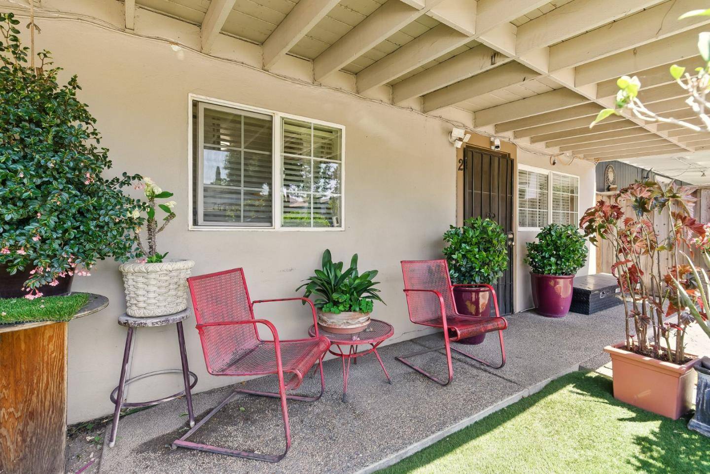 Redwood City, CA 94063,109 Dumbarton AVE