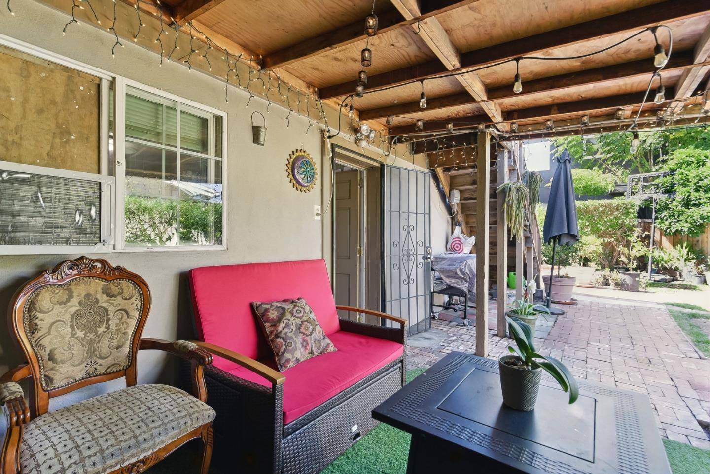 Redwood City, CA 94063,109 Dumbarton AVE