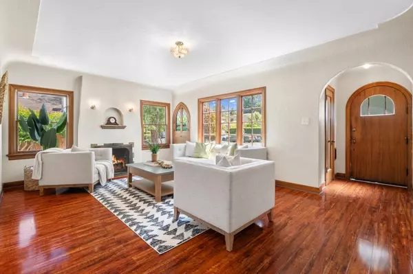 Palo Alto, CA 94301,1221 Middlefield RD