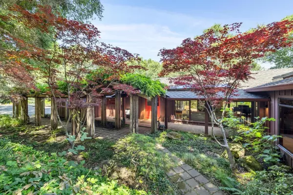 19 Preston RD, Woodside, CA 94062