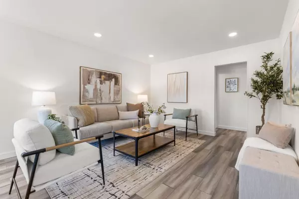 Pacifica, CA 94044,239 Monterey RD