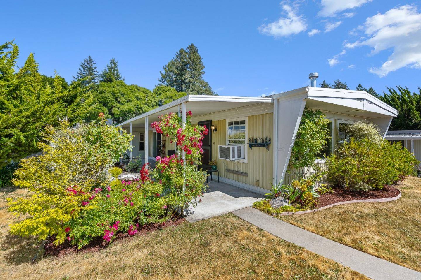 15 Oak Shadows LN 15, Aptos, CA 95003