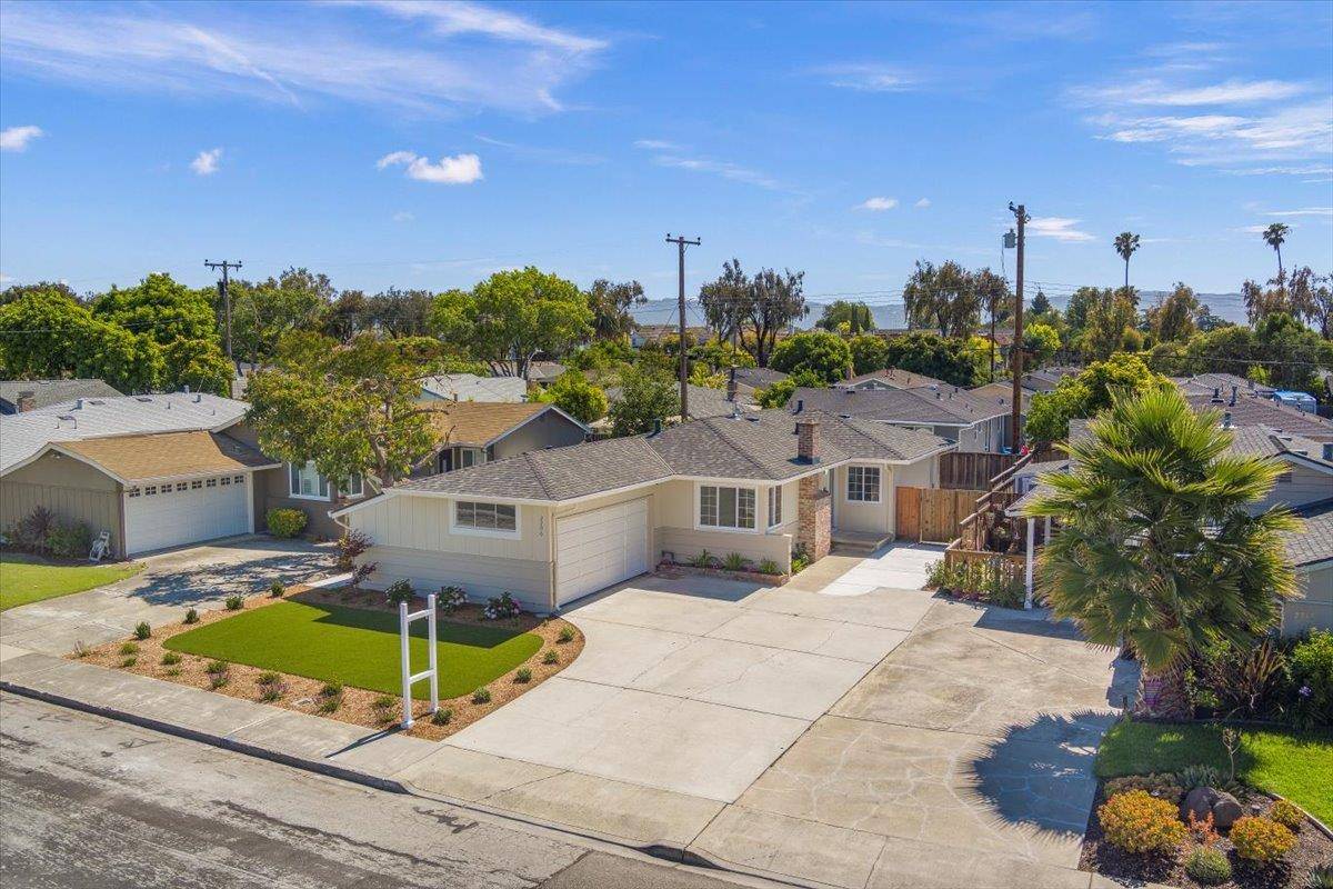 2206 San Antonio PL, Santa Clara, CA 95051