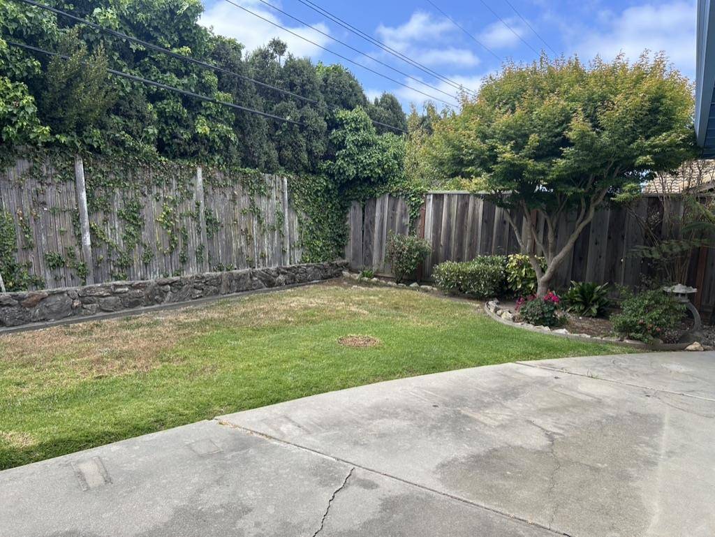 Salinas, CA 93901,1230 Pasatiempo WAY