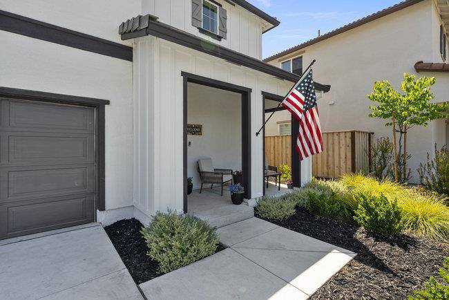 Gilroy, CA 95020,9182 Wickham CT