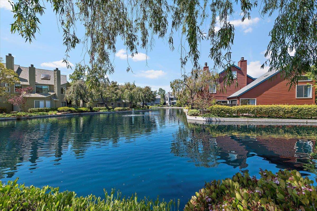 San Mateo, CA 94404,953 Shoreline DR