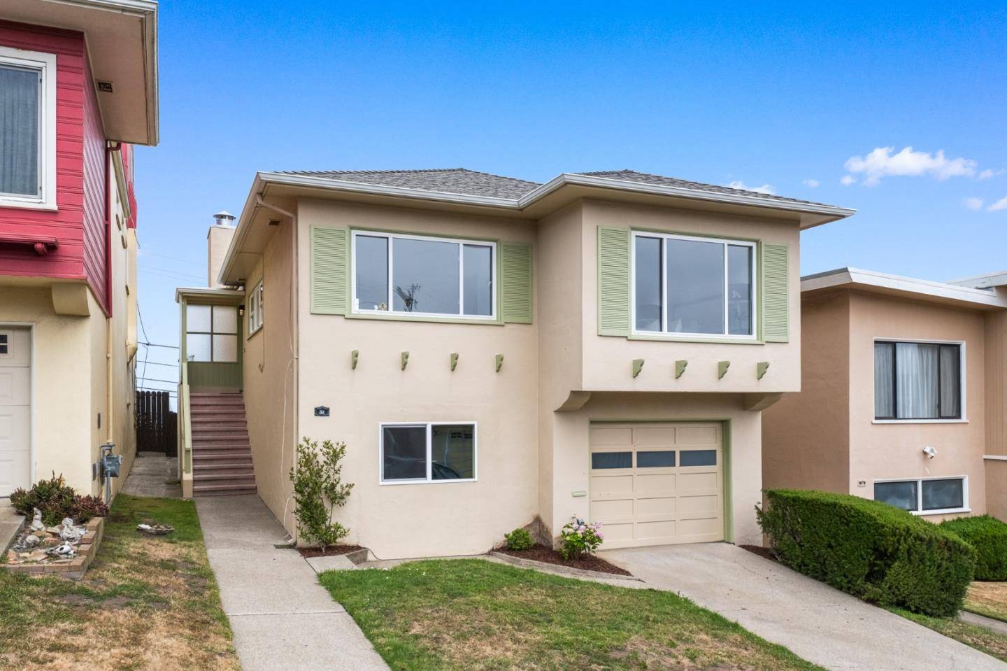 32 Crestview AVE, Daly City, CA 94015