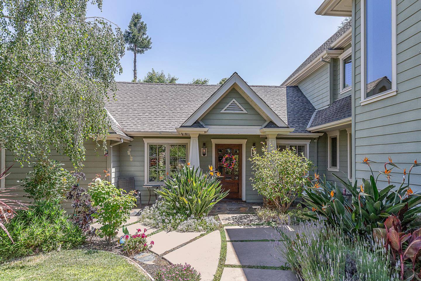 Redwood City, CA 94061,587 Sequoia AVE