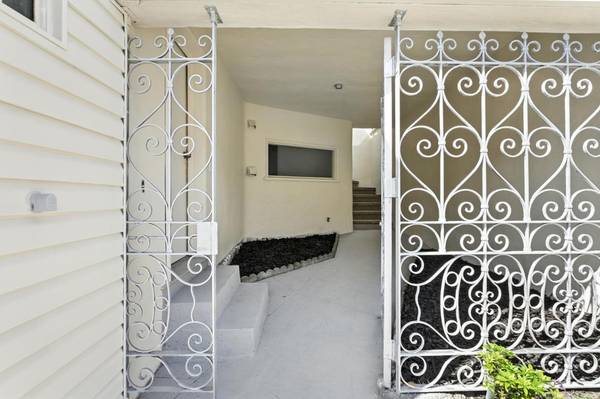 San Francisco, CA 94124,155 Bridgeview DR