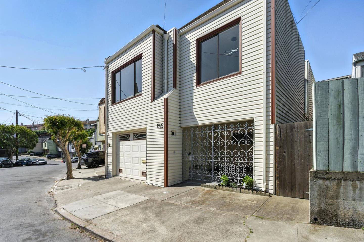 San Francisco, CA 94124,155 Bridgeview DR
