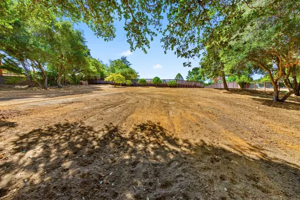 Los Gatos, CA 95030,16070 Matilija DR