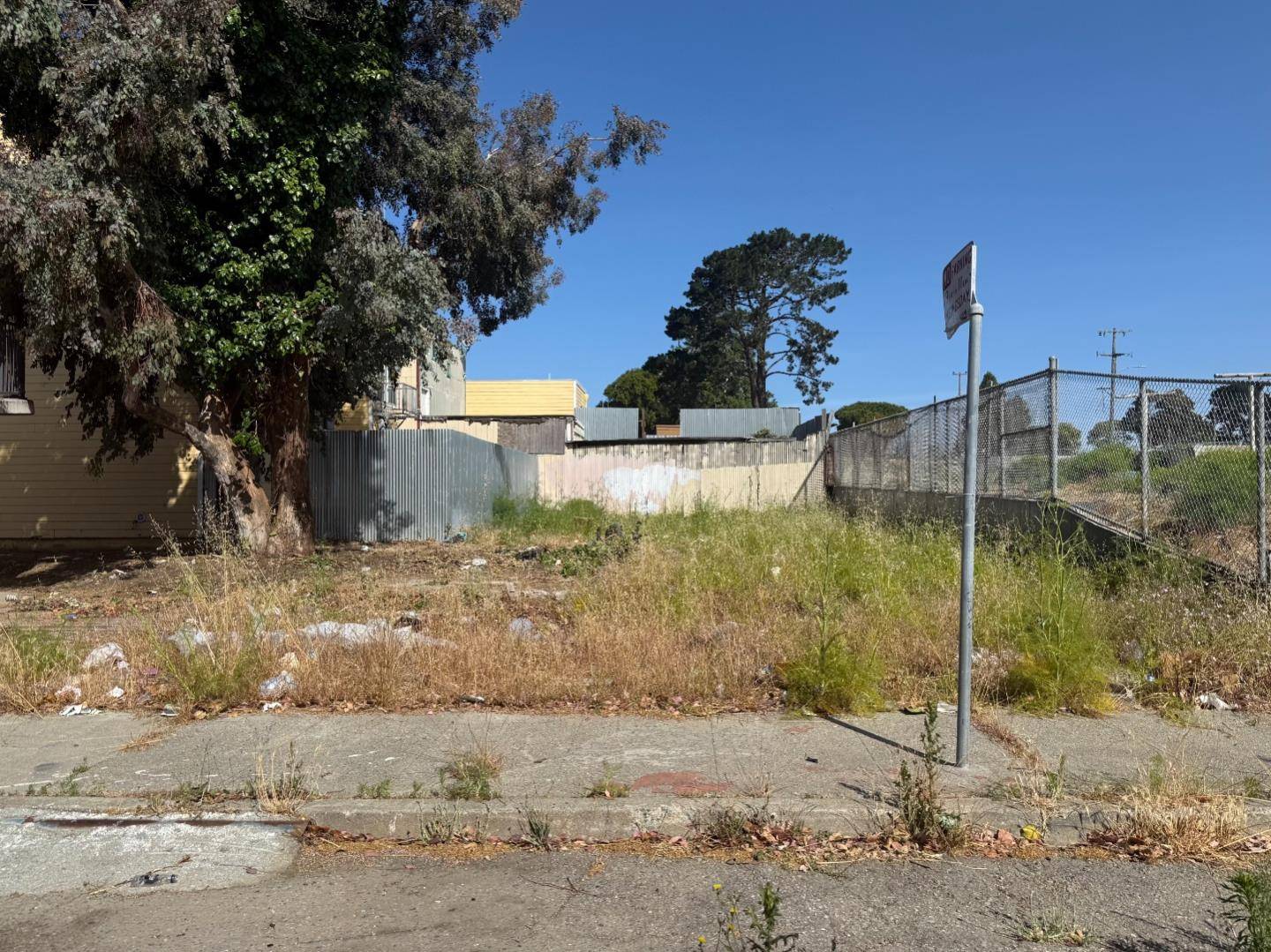 2626 Griffith ST, San Francisco, CA 94124