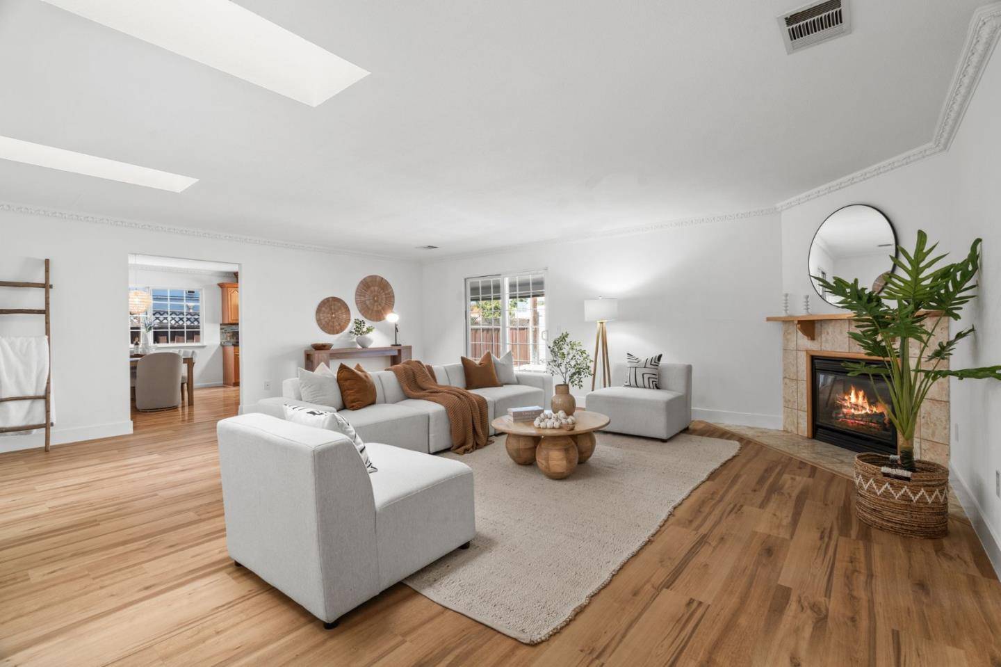 Santa Clara, CA 95051,1459 Blackfield DR