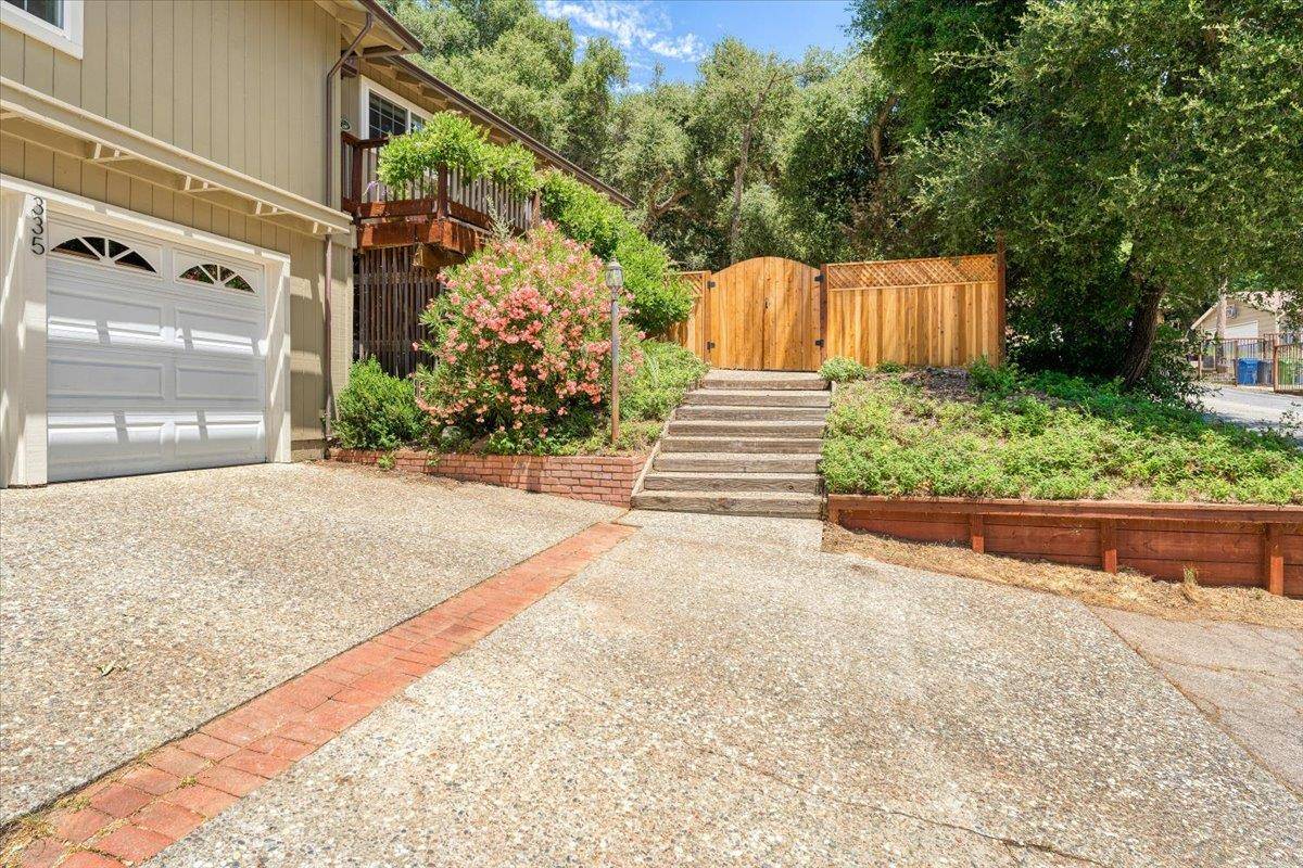 Ben Lomond, CA 95005,335 Hallsons LN