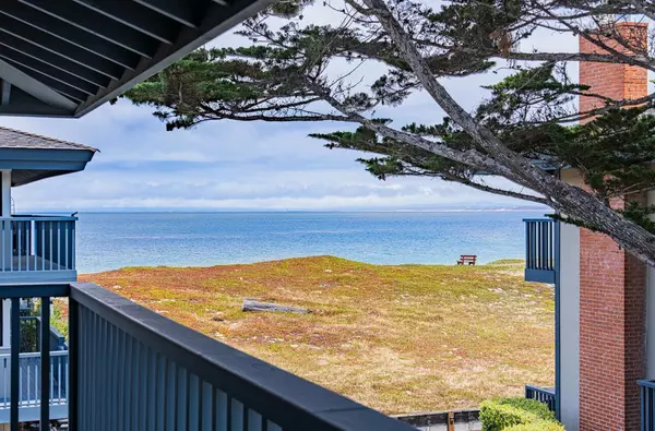 39 La Playa ST, Monterey, CA 93940