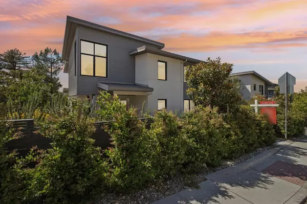 90 Gateway CT, San Carlos, CA 94070