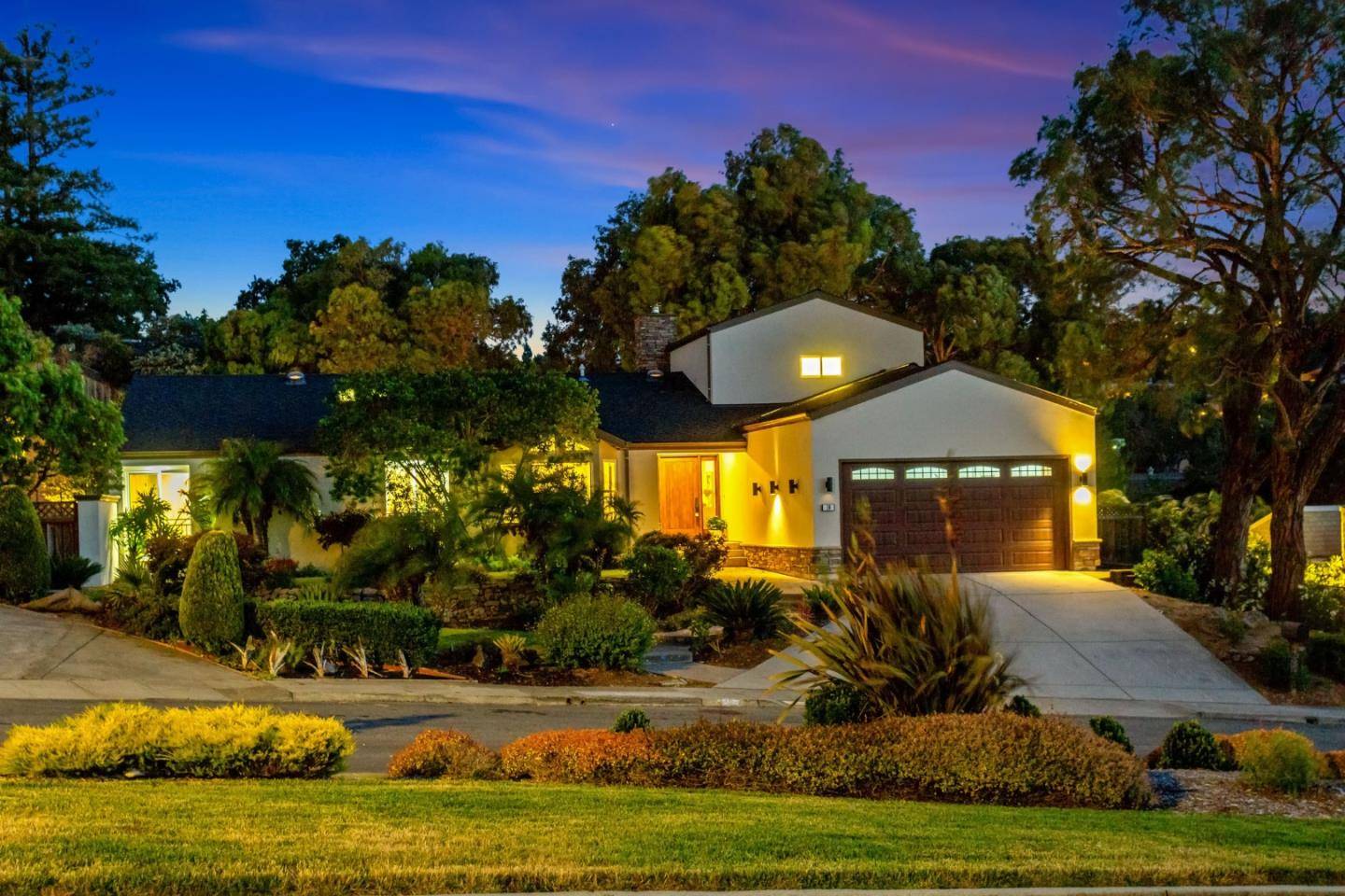 10 Bennett RD, Redwood City, CA 94062