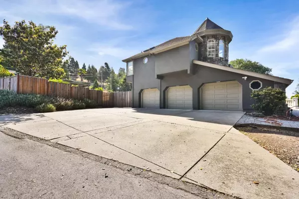Morgan Hill, CA 95037,2295 Mcdonald LN