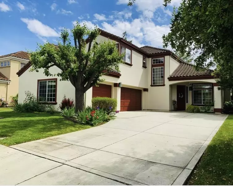 982 White Cloud DR, Morgan Hill, CA 95037