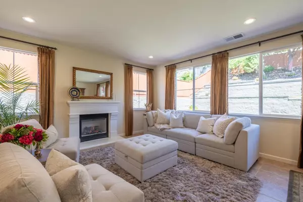 Seaside, CA 93955,5043 Sunset Vista DR