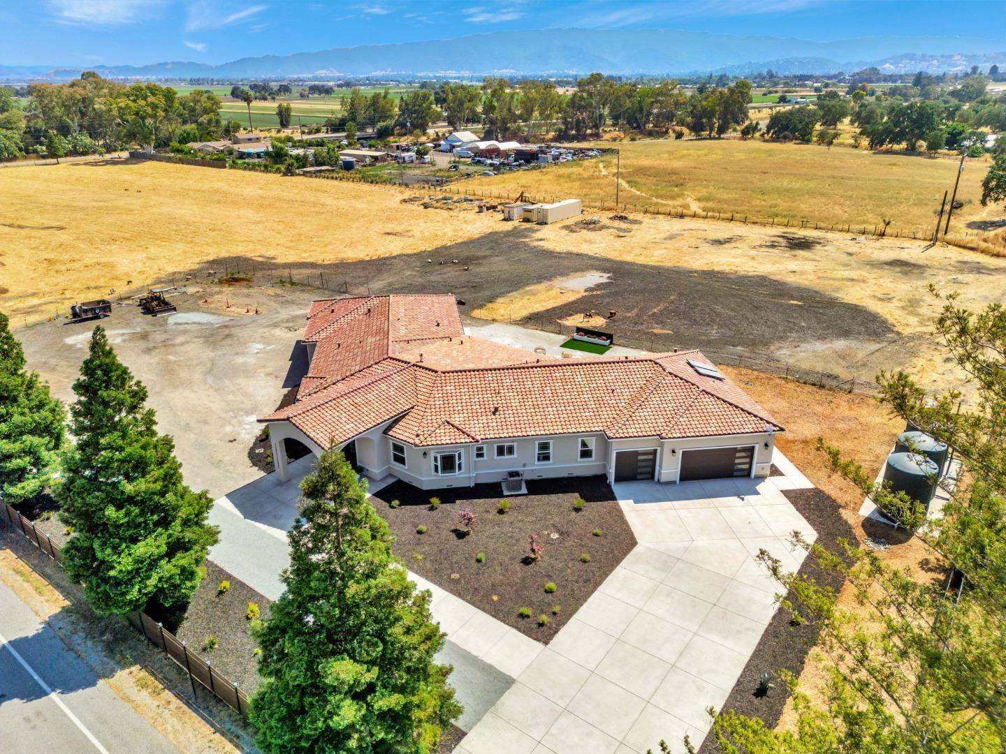 10055 Foothill AVE, Gilroy, CA 95020