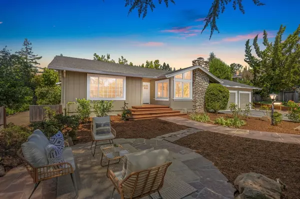 Menlo Park, CA 94025,1045 Deanna DR