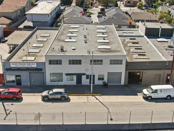 San Mateo, CA 94401,929-931 N Amphlett BLVD