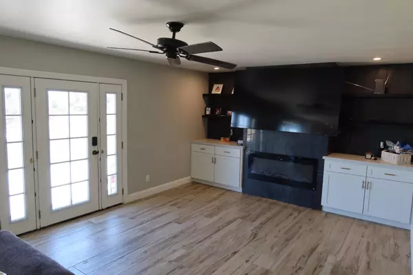 King City, CA 93930,50950 Pine Canyon RD