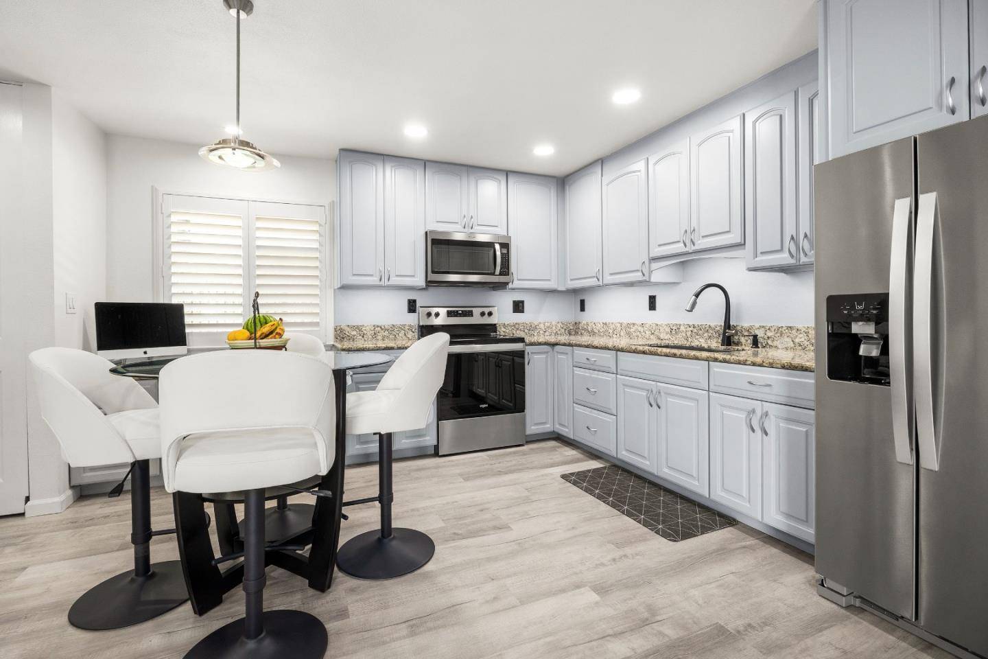 Capitola, CA 95010,825 Balboa AVE 102