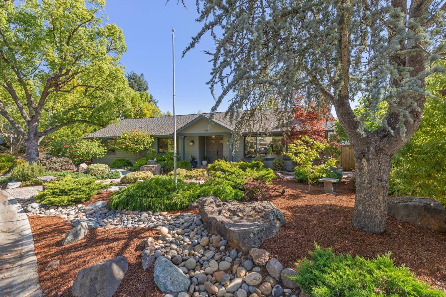 139 Old Orchard DR, Los Gatos, CA 95032