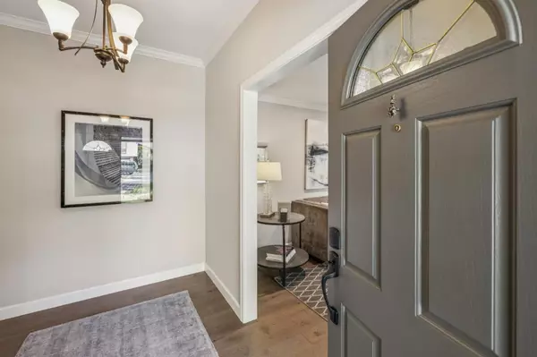 Los Gatos, CA 95032,139 Old Orchard DR