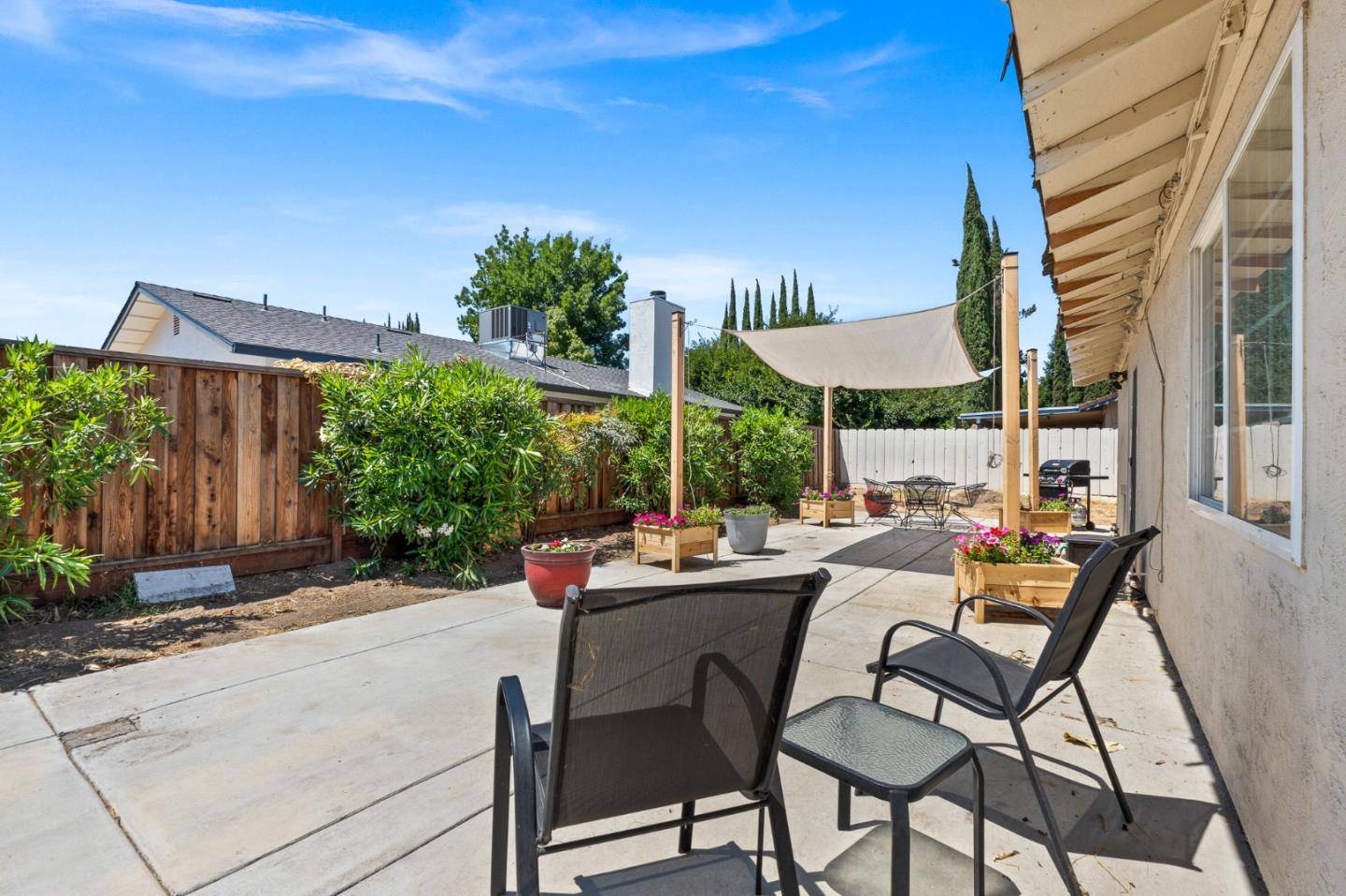 1014 Croyden WAY, Manteca, CA 95336