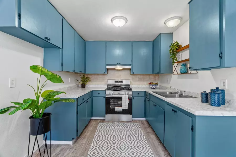 742 Pino WAY, Salinas, CA 93905