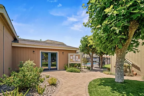 Monterey, CA 93940,820 Casanova AVE 75