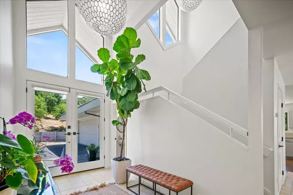 Carmel Valley, CA 93924,31499 Via Las Rosas