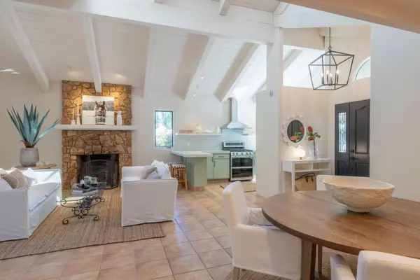 Carmel Valley, CA 93924,77 Paso Hondo #A