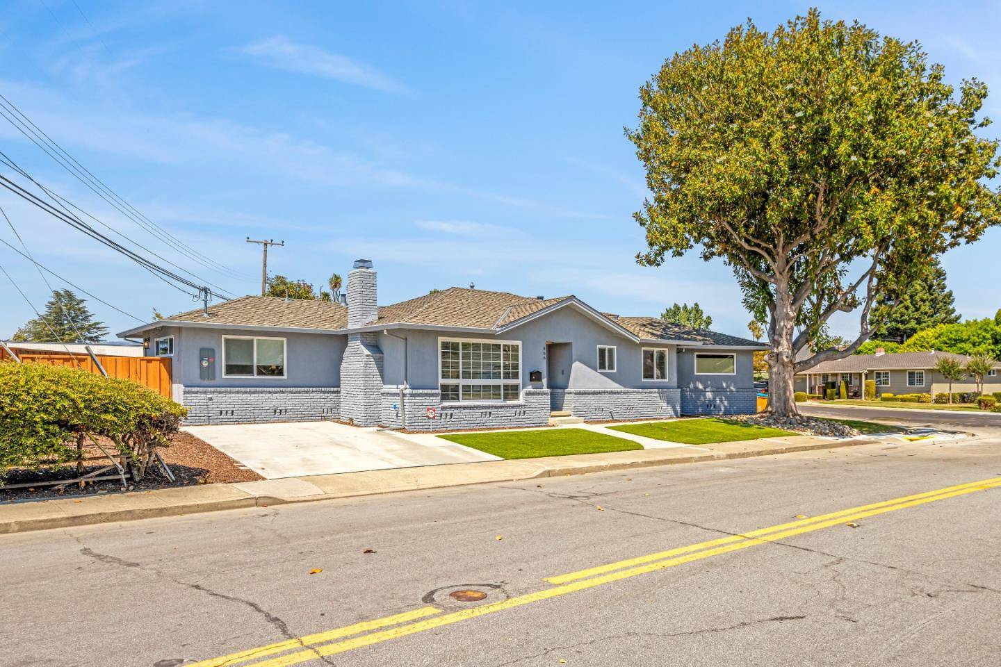 Santa Clara, CA 95051,666 Fairlane AVE