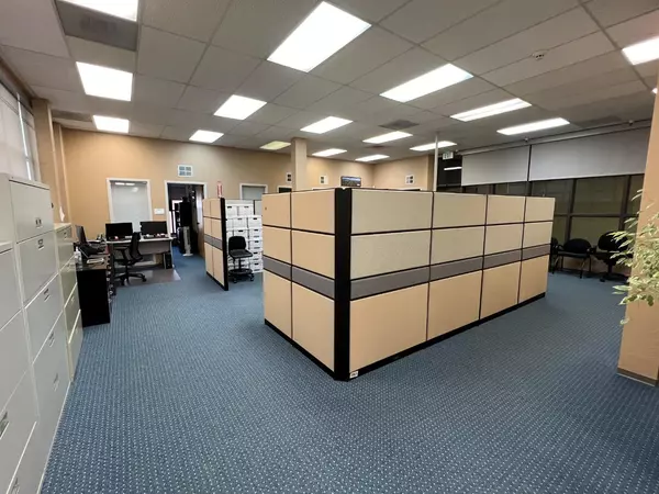 Salinas, CA 93901,Main 221 301 and 201 C