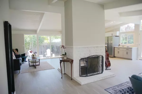 Palo Alto, CA 94303,795 E Charleston RD