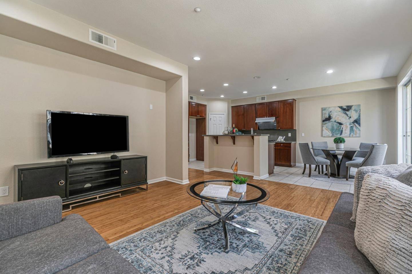 San Jose, CA 95136,349 Marble Arch AVE