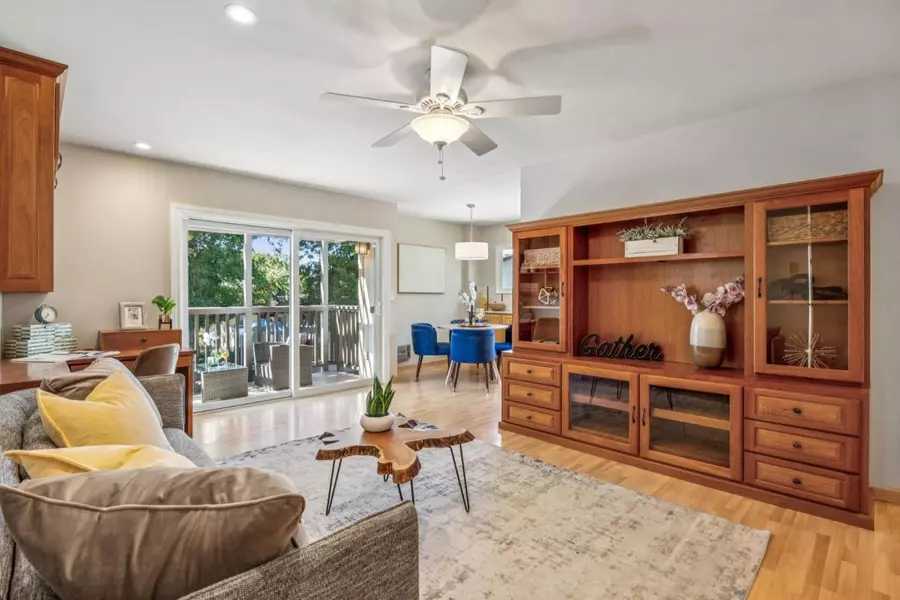 94 Flynn AVE D, Mountain View, CA 94043