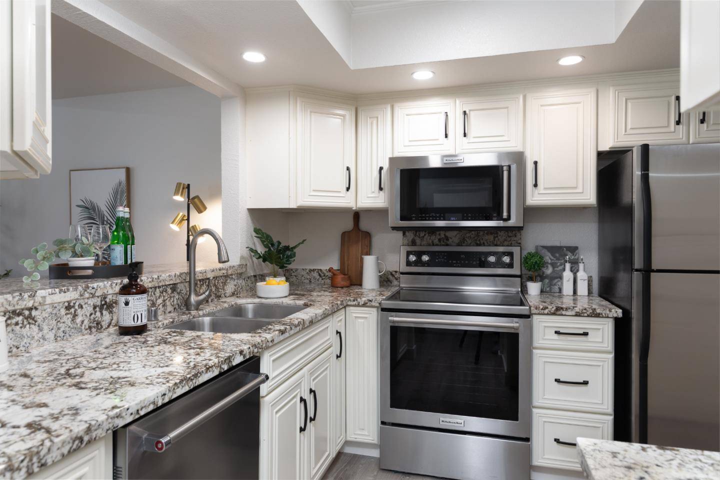 Santa Cruz, CA 95065,1702 Barrington CT