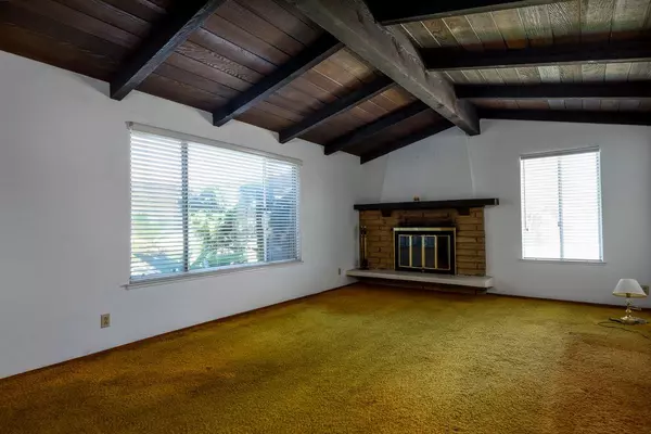 Foster City, CA 94404,748 Gull AVE