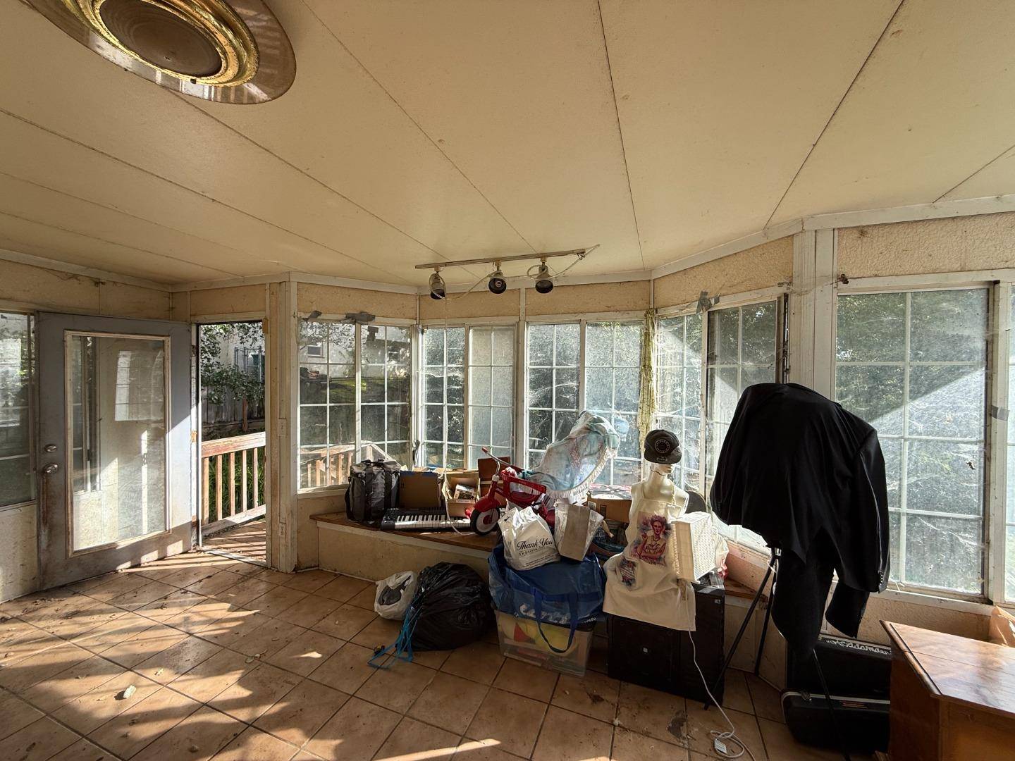 Oakland, CA 94619,4621 Kaphan AVE