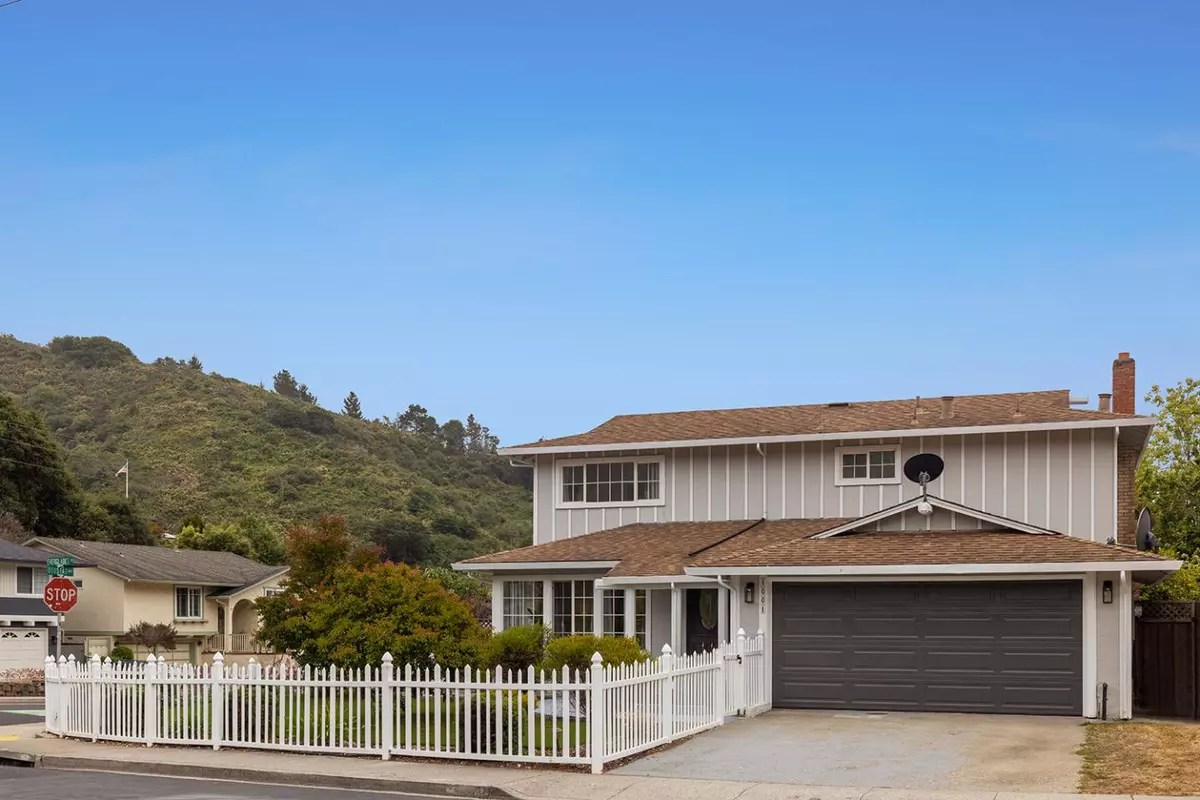 Pacifica, CA 94044,1001 Everglades DR