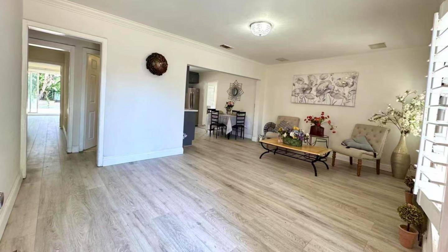 East Palo Alto, CA 94303,315 Garden ST