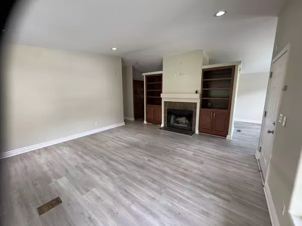 Aptos, CA 95003,46 Nandina DR 46